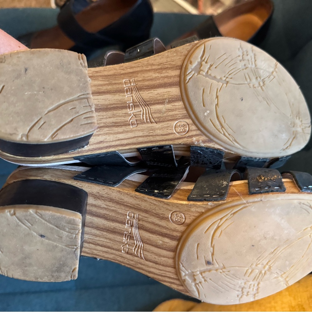 Dansko Black Maribeth Sandals size 38 - Picture 8 of 12